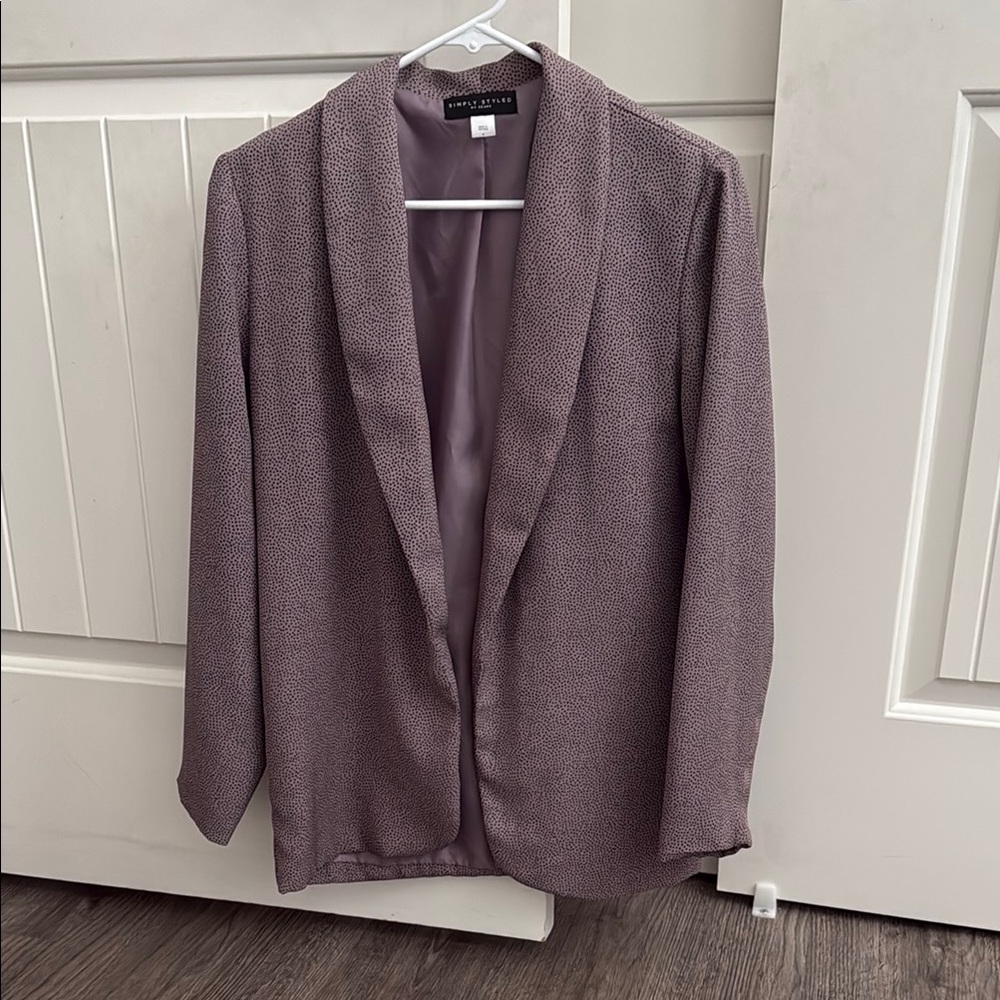Simply Styled Purple Blazer with Relaxed Fit and Shawl Lapel